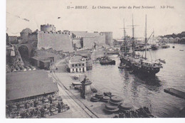 Voilier Dans Le Port De Brest. - Velieri