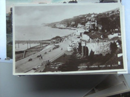 Engeland England Isle Of Wight Ventnor Looking West - Ventnor