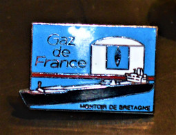 Rare Pin's  GDF Montoir De Bretagne - EDF GDF