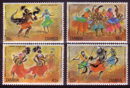 Danses Traditionnelles  - ZAMBIE 1979 - Tbres N°189/92 XX  émis à L'occasion De La Conférence Du Commonwealth Au Sommet - Zambia (1965-...)