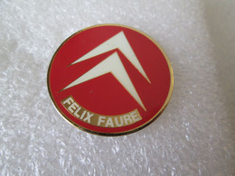 PIN'S   CITROEN   FELIX FAURE  Ø 30mm - Citroën