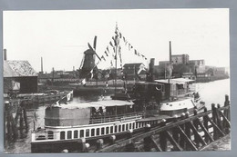 Delcampe - NL.- Zo Was DORDRECHT. Aan De 's-Gravendeelsedijk ± 1930. Molen. Veerboot. Foto Verz. W. Meijers. - Fähren