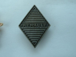 Pin's RENAULT - ANCIEN LOGO - Renault