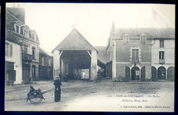 Cpa Du 35 Bain De Bretagne -- Place Les Halles      NOV20-81 - Autres Communes