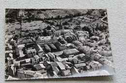 Cpm, Combronde, Vue Aérienne Sur La Place De La Gendarmerie, L'hôtel De Ville Et L'église, Puy De Dôme - Combronde