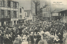 Quimper * La Place * La Rue St François * Marché Foire Marchands * Restaurant Des Halles - Quimper