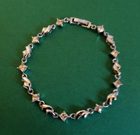 Bracelet En Métal Argenté Avec Alternance De Cristaux Roses (H) - Armbanden