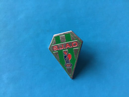 Rare Pin’s RUGBY à XV / S.J.A.O Saint-Juery Arthes Olympique 81 Tarn - Rugby