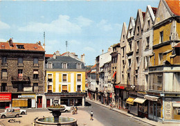 77-LAGNY-SUR-MARNE- PLACE DE LA FONTAINE , LES 5 PIGNONS - Lagny Sur Marne