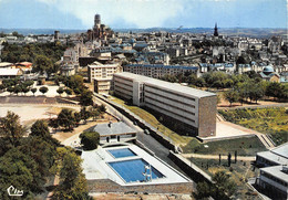 12-RODEZ- VUE GENERALE AERIENNE SUR LA PISCINE , LYCEE FOCH ET LE TERRAIN DE SPORTS - Rodez