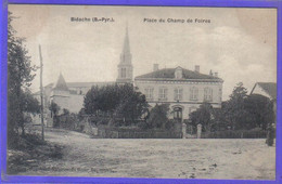 Carte Postale 64. Bidache  Place Du Champ De Foires  Très Beau Plan - Bidache