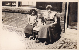 Utrecht / Spakenburg (?) Klederdracht, Fotokaart (pk77479) - Spakenburg