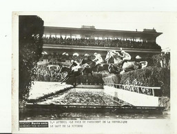 Auteuil  Le Prix Du President De La Republique  Le Saut De La Riviere  Dans Le Annee 1960 Photo 20  X 15  Cm - Hipismo