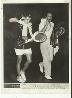 Tennis Au Stade De Courbertin   D Menzel   Et Le Francais   Pellizza  Gagne  La Finale Du Simple Photo 15 X 20 Cm - Otros & Sin Clasificación