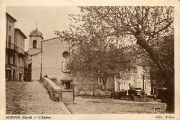 Anduze * Vue Sur La Place De L'église * Automobile Voiture Ancienne - Anduze