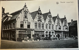 Postkaart Veurne De Trapgevels Op De Grote Markt - Veurne