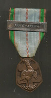 MILITARIA , Médaille, Guerre 1939 1945 ,République Française ,  LIBERATION , 2 Scans, Frais Fr 1.95 € - Francia