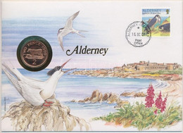 Guernsey 1999. 2p Acél "II. Erzsébet" érmés Alderney Borítékon Bélyegzős Bélyeggel, Német Nyelvű Leírással T:1,1- Patina - Unclassified