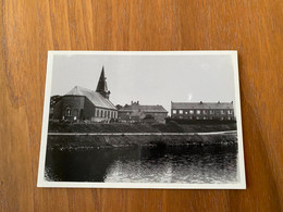 Sint Joris - Beernem - Gezicht Op De Kerk En De H. Georgeus Met Schoolgebouwen - Beernem