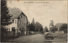 CPA FONTAINE - La Rue Au Centre Du Village (142504) - Fontaine