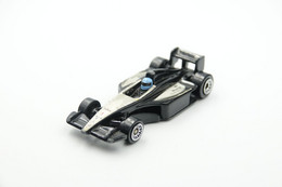 Hot Wheels Mattel Mercedes Benz Mobil 1 F1 Mcdonalds - Issued 2000, Scale 1/64 - Matchbox (Lesney)