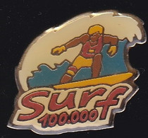 69755-Pin's. Surf. - Water-skiing