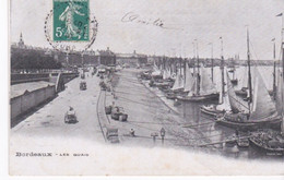 Bateaux De Pêche Sur Les Quais De Bordeaux. - Pêche