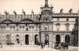 Cpa Paris Cour Du Louvre Les Guichets,édition CLC, Non écrite. - Other Monuments