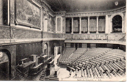 Cpa Versailles Le Château,la Salle Des Congrès, édition LL, Non écrite. - Versailles
