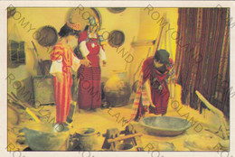 CARTOLINA  TOZEUR,TUNISIE,MUSEE DAR CHERAT,FEMMES NOMADES,VIAGGIATA 1991 - Tunisia