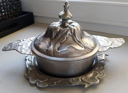 Tinnen Schotel Met Deksel - Plat En étain Avec Couvercle - Pewter Dish With Lid - Zinn