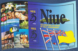 Niue 1999 Government/25years Fish Diving Palm Trees Nature Flowers 2v M/s MNH - Sin Clasificación