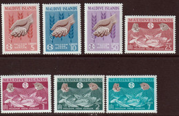 ILES MALDIVE - Lutte Contre La Faim, Agriculture, Pêche, Blé, Mains - Y&T N° 117-123 - MNH - 1963 - Maldives (1965-...)