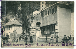 - AIGUILLES - ( H.-A. ), Place De La Mairie, Vallée Du Quéyras, Belle Animation, Non écrite, Belle, TBE, Scans. - Other & Unclassified