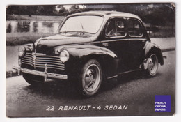 Petite Photo / Image 1960s 4,5 X 7 Cm - Voiture Automobile Renault 4 Sedan D2-382 - Otros & Sin Clasificación