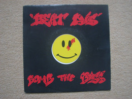 BOMB THE BASS . BEAT DIS (45T) (RHYTHM KING RECORDS / MUTE RECORDS) EEC (1987) - Dance, Techno En House