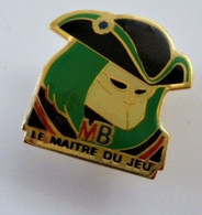 Z266 Pin's MB LE MAITRE DU JEU JEUX Achat Immédiat - Jeux