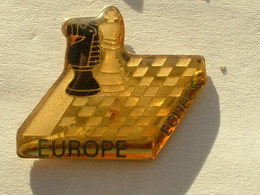 PIN'S EUROPE ECHECS - Jeux