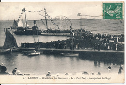 CPA 56 LARMOR Bénédiction Des Courreaux Le Port Tudy Transportant Le Clergé - Larmor-Plage