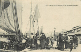 TROUVILLE SUR MER - Arrivée Des Barques, Pêche. - Pêche