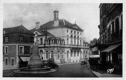 Nogent Le Rotrou * L'hôtel De Ville Et Monument Paul Deschanel - Nogent Le Rotrou