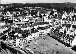 Hennebont * Vue Aérienne Sur La Nouvelle Place Du Marché - Hennebont