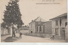 Marne : COURTISOLS : Place  Saint  Julien - Courtisols