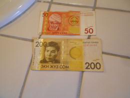 KIRGHIZISTAN     -    50   AND   200    SOM  BILLETS - Kyrgyzstan