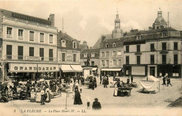 La Flèche * La Place Henri IV * Marché Marchands * Grand Bazar Nouvelles Galeries - La Fleche