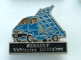 PIN'S RENAULT - VEHICULES UTILITAIRES - CAMIONETTE BENNE - Renault