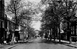 Chartres * Avenue Jehan De Beauce * La Gare * Coiffeur - Chartres