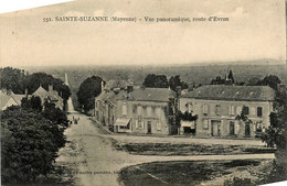 Ste Suzanne * Vue Panoramique Du Village Et La Route D'évron - Sainte Suzanne