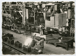 Renault.usine De Billancourt.les Fonderies.production De 160 Blocs-moteur à L'heure. - Automobiles