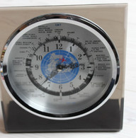 Rare Horloge Années 70 Vintage Fuseaux Horaires Villes Mondiales London Dubai Oackland Brussels Tahiti Denver Montreal - Wandklokken